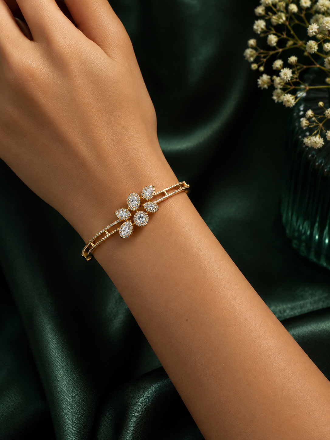 Petal Spark Bracelet