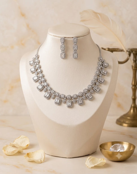 Regal Radiance Necklace Set