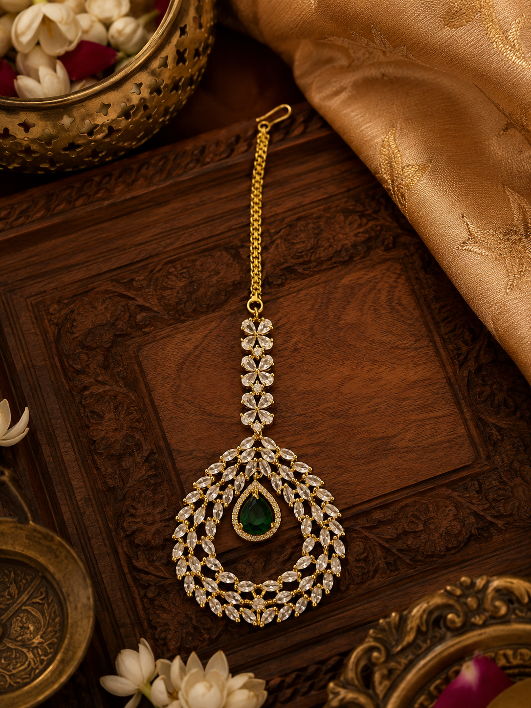 Aafreen Teardrop Maang Tikka