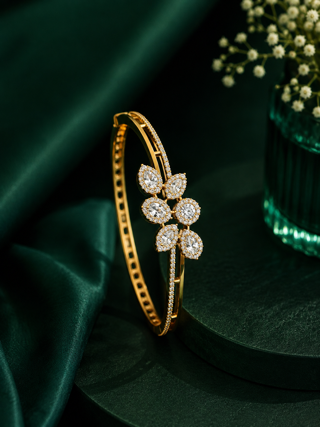 Petal Spark Bracelet