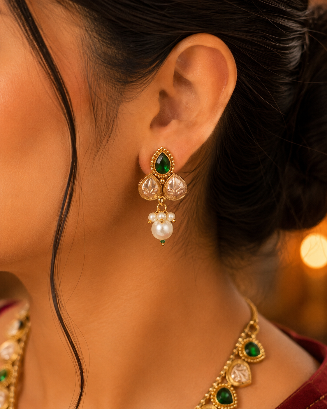 Emerald Vanya Heritage Necklace Set