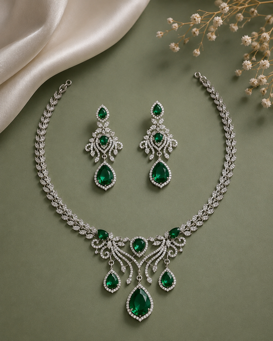 Emerald Enchant Necklace Set