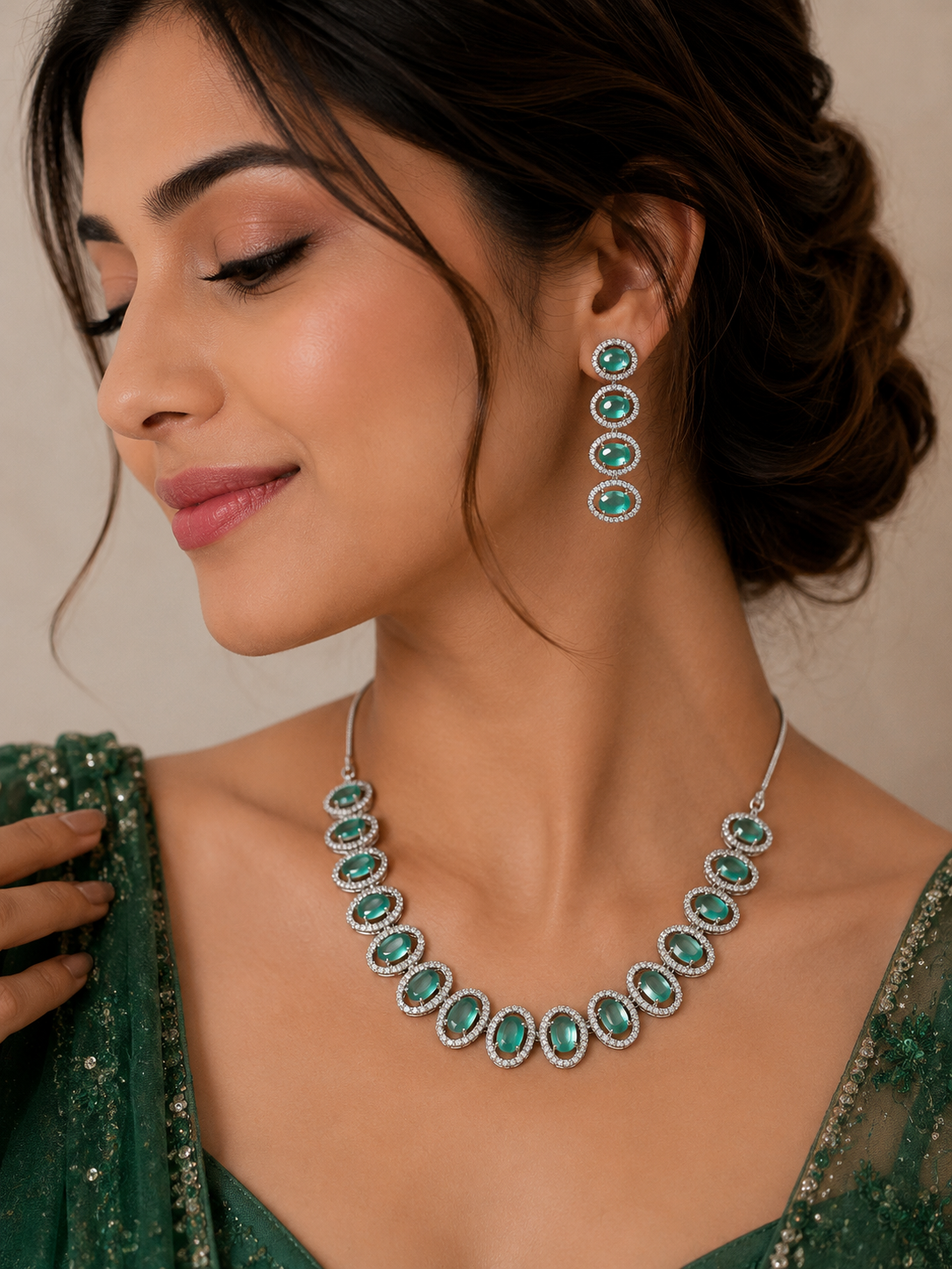 Emerald Halo Elegance Necklace Set